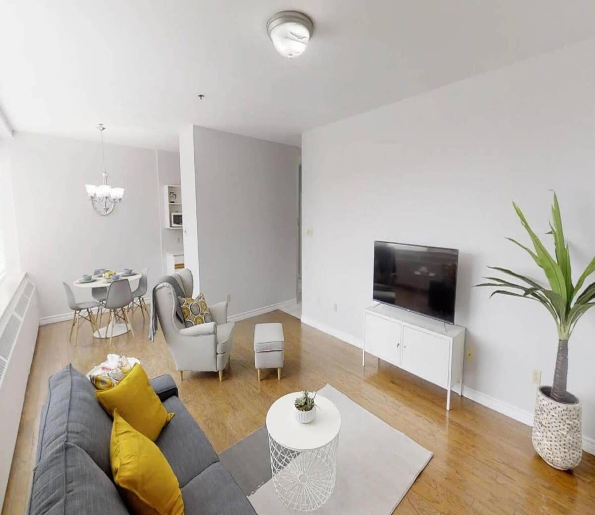 Bright Cozy Condo The Heart Of Uptown 2Bed Coffee & Tea Saint John Exterior foto