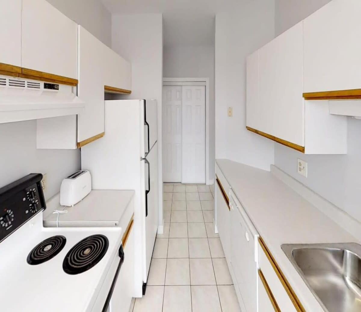 Bright Cozy Condo The Heart Of Uptown 2Bed Coffee & Tea Saint John Exterior foto